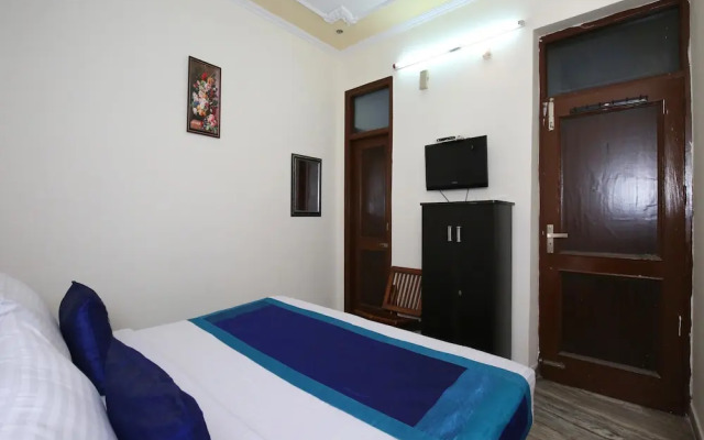 OYO 9661 Hotel Victoria Palace