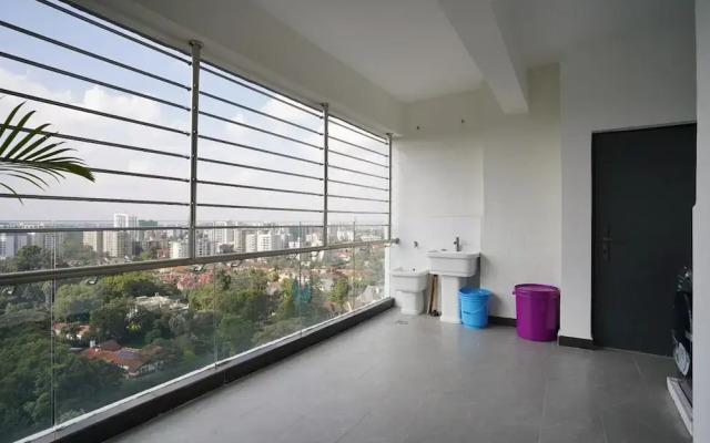 Lux Suites Platinum Oak Residency