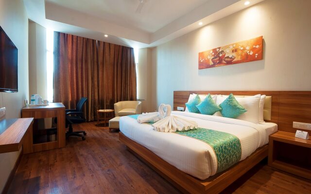 Hotel Le Roi Haridwar @ Har Ki Pauri Road