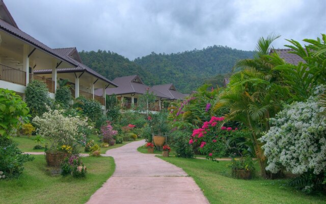 Maekok River Village Resort