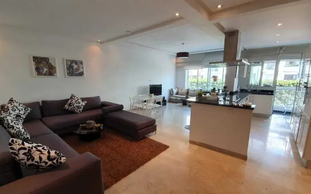 Comfortable appartment near Villa Paul