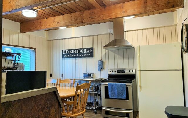 Breakers Boutique Inn