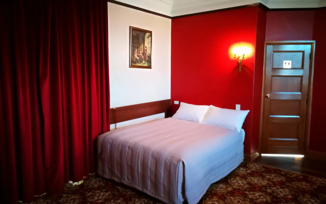 Motel Mayfair on Cavell – Guest Rooms – West Hobart