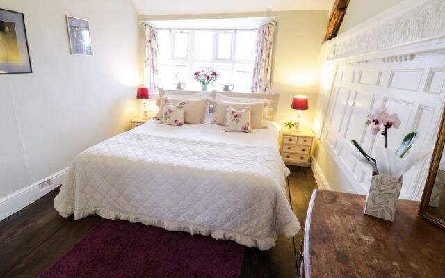 Middle Coombe Farm