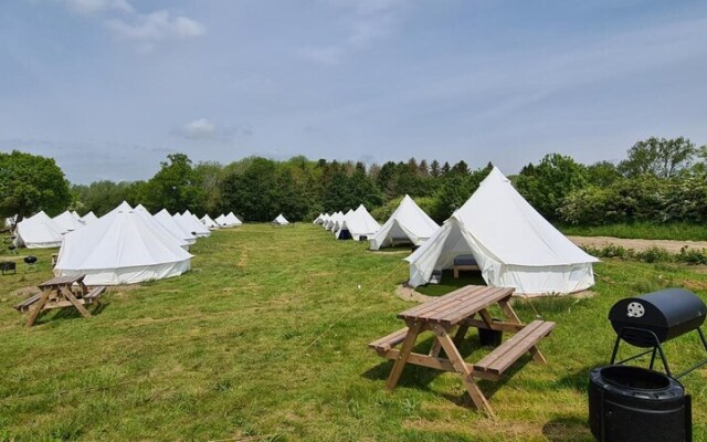 4 Meter Bell Tent - Up to 4 Persons Glamping 5