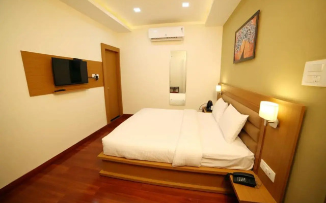 Banyan Hotel&Restro