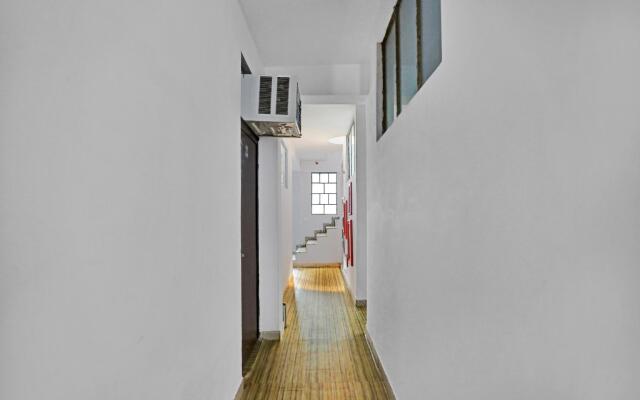 OYO Townhouse 433 JPS