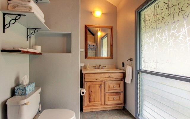 Big Island Bali Hideaway 2 Bedroom Home by Redawning