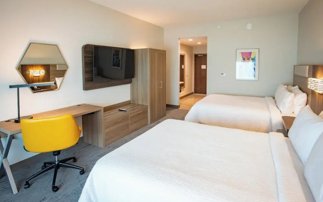 Holiday Inn Express & Suites Pensacola Airport Nor