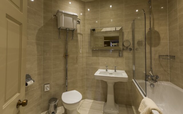 Coombe Abbey Hotel