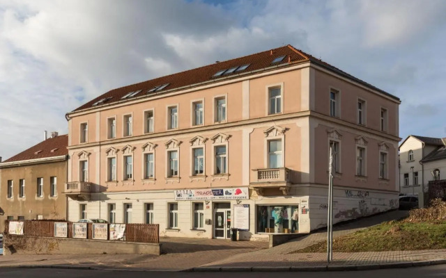 Sunshine Apartment near the City center