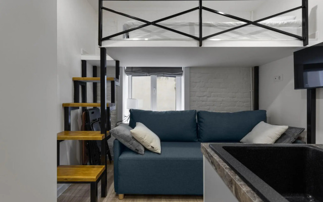 EasyGuest on Marat Street