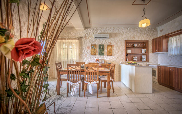 Emerald Villas