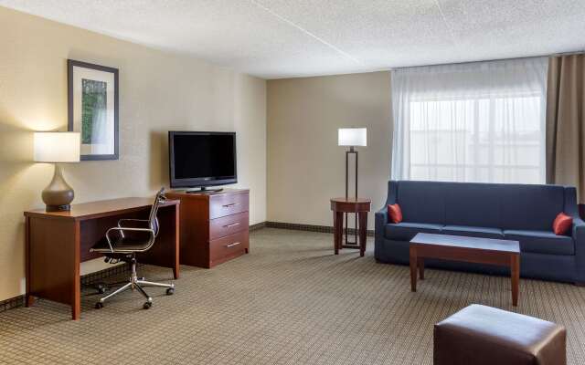 Comfort Inn & Suites