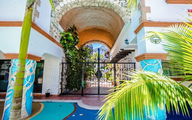 Hacienda San Jose A3 1 Bedroom Condo by RedAwning