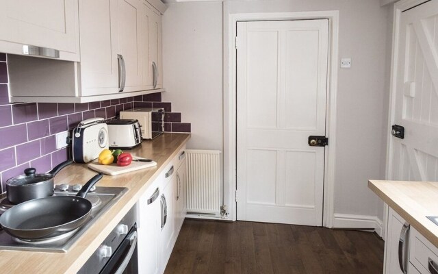 Overleigh Cottage