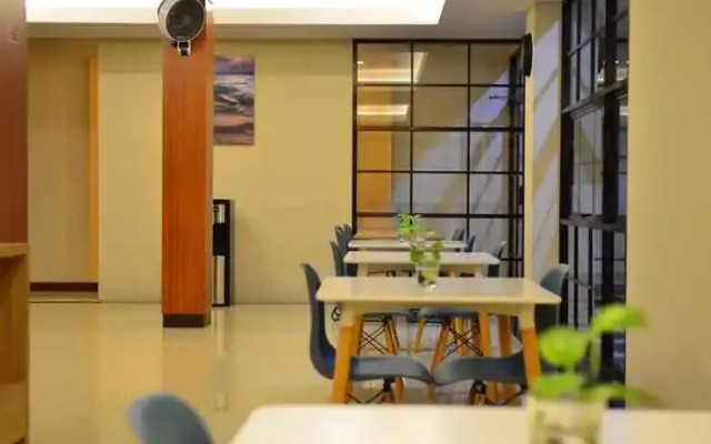 Art 2Stay Hotel Semarang