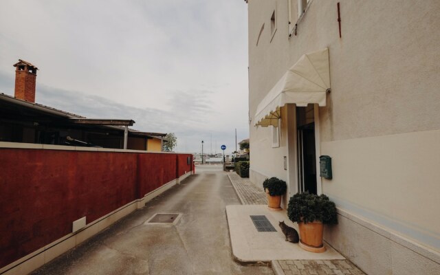 Apartments and Rooms Villa Rossella 2