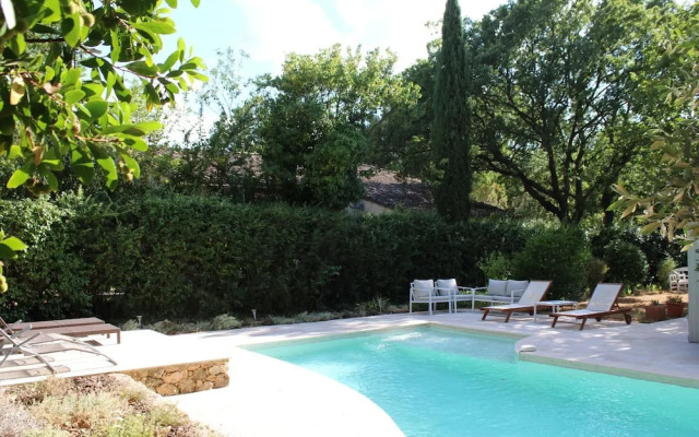 Beautiful House With Large Garden