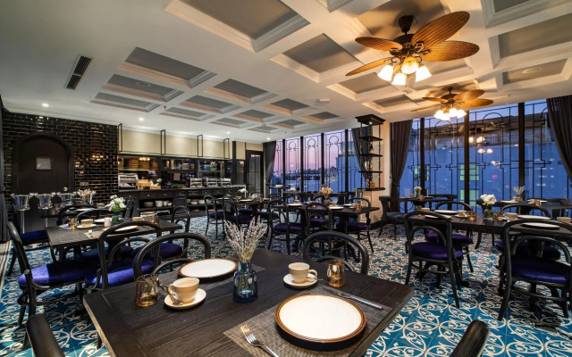 Solaria Hotel