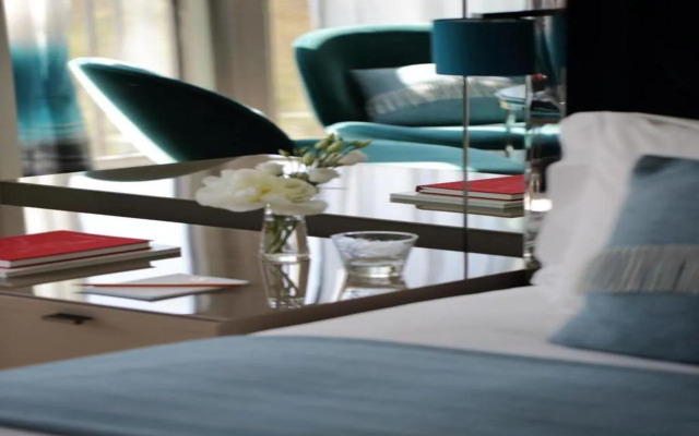The Athenaeum Hotel & Residences