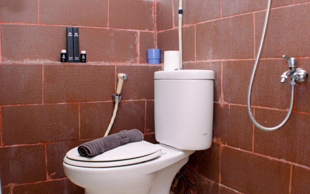 Nice And Best Deal 2Br At Green Pramuka City Apartment