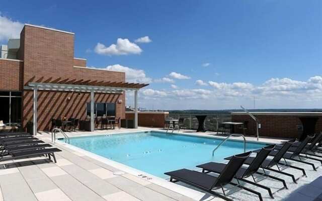 Weichert Suites at Gallery Bethesda