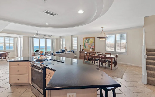 Inn at Crystal Beach 611