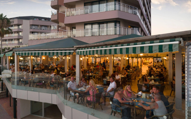 Aska Just In Beach – All Inclusive