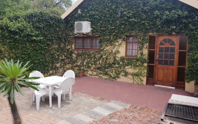 Selati Guest House