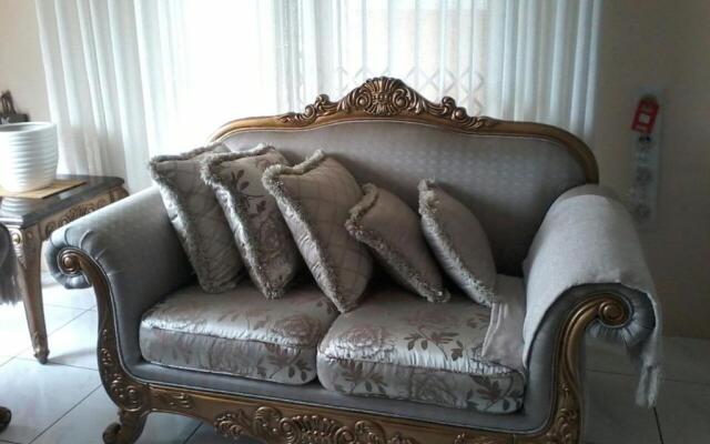 Newlands East Home With A Beautiful View