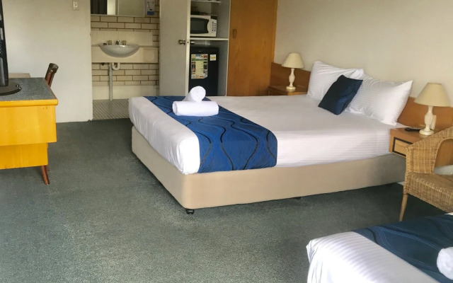 Tropical Gate Motor Inn