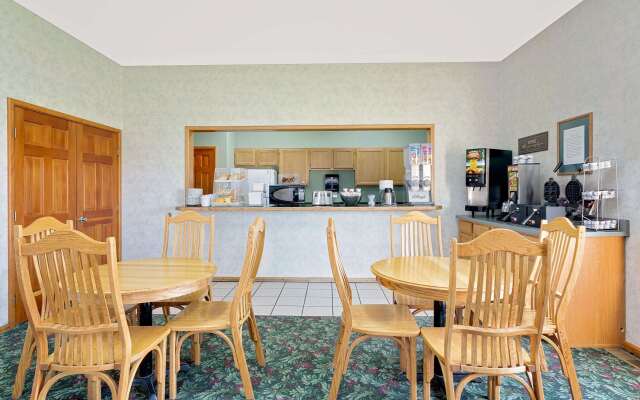 Super 8 by Wyndham Belgrade/Bozeman Airport