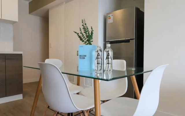 w Exceptional 2BR w Balcony in Barranco