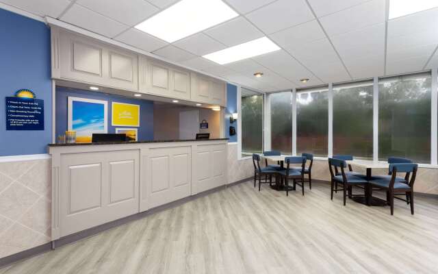 Days Inn by Wyndham Melbourne