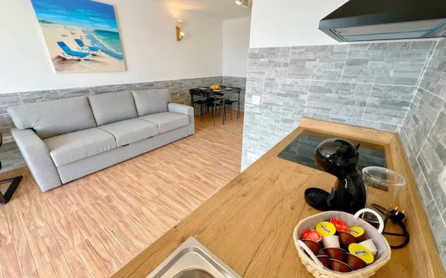 Sea View Bungalow with Communal Pool