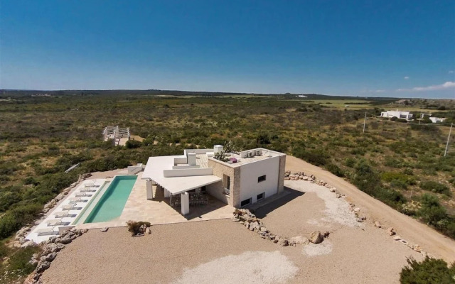 246 Villa Extralusso con Piscina a Manduria