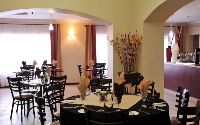 Cresta Botsalo Hotel