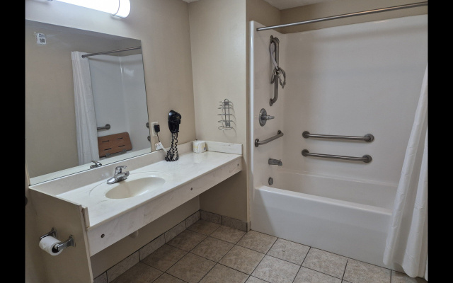 General Bragg Inn & Suites Chickamauga