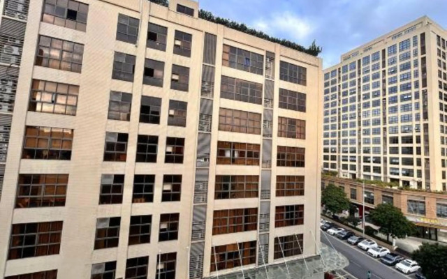 Huiyue Hotel (Guangzhou Baiyun Station Julong Subway Station Branch)