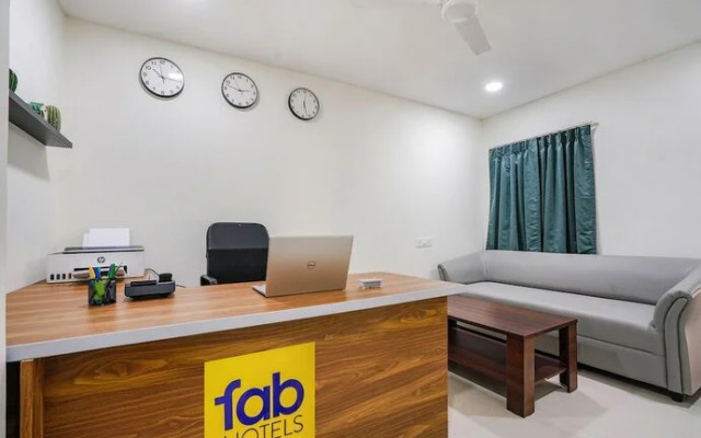 Fabhotel Rooms 27