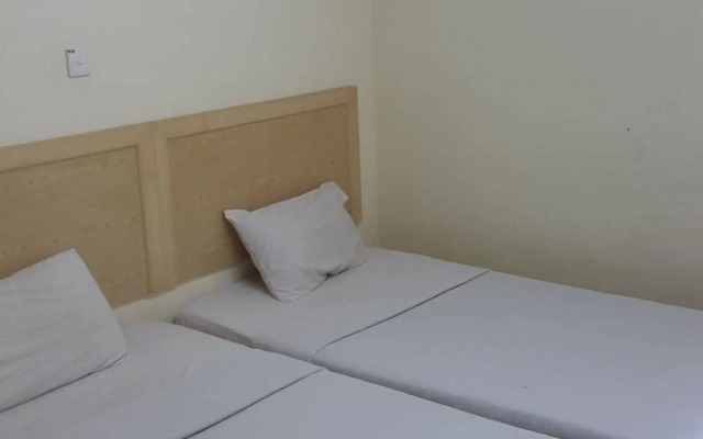 OYO 301 River Inn Hotel