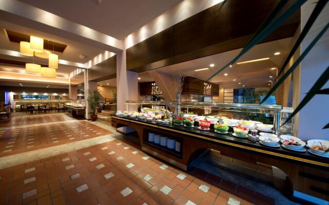 Limak Limra Hotel & Resort