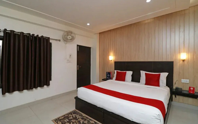 OYO 9993 Hotel Idea INN