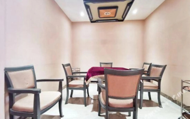 ELONG DELUXE (Shenzhen  Songgang Amber Market)