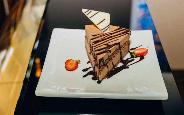The Hut Restaurant & Boutique hotel