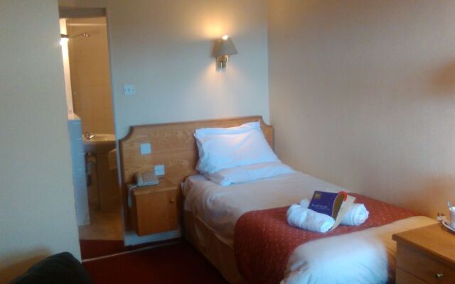 Monarch Hotel