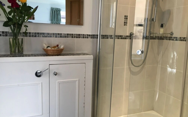 5 Charlton Mill Way B&B