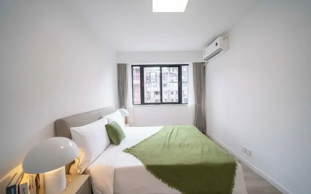 Tyms Parisian 2BR APT  Paris Classic