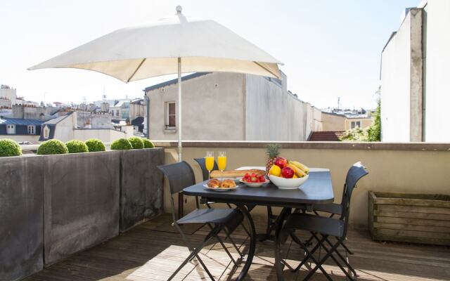 Private Apartment and Terrace Le Marais